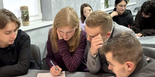 Як писати новини легко та знімати відео цікаво, вчилися служителі християнських медіа на Хмельниччині