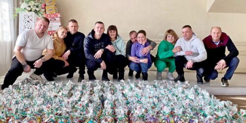 Служителі та місіонери з Луганської області доставили подарунки для дітей Донеччини