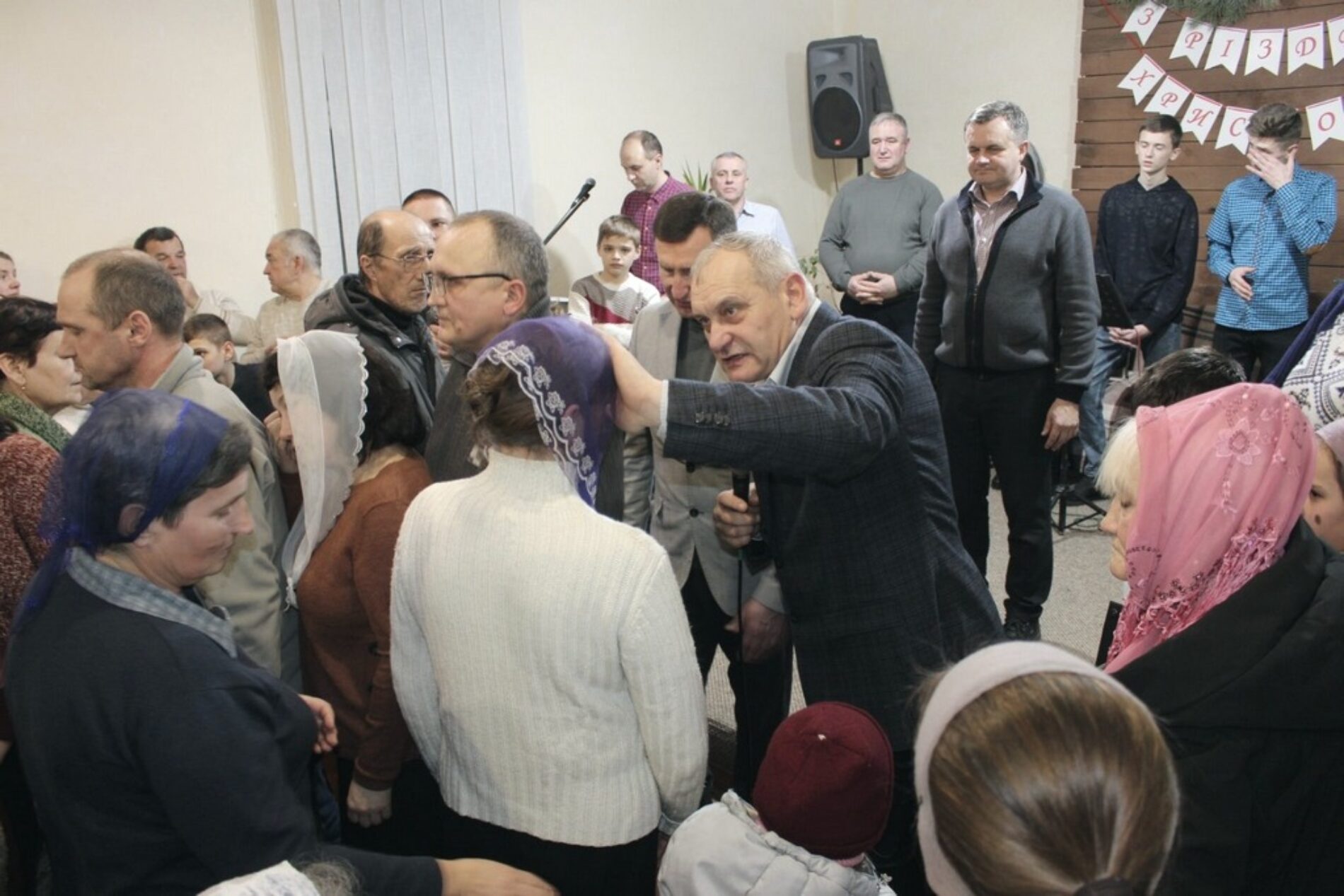 Шістдесят людей отримали хрещення Святим Духом під час молитовних зібрань на Полтавщині