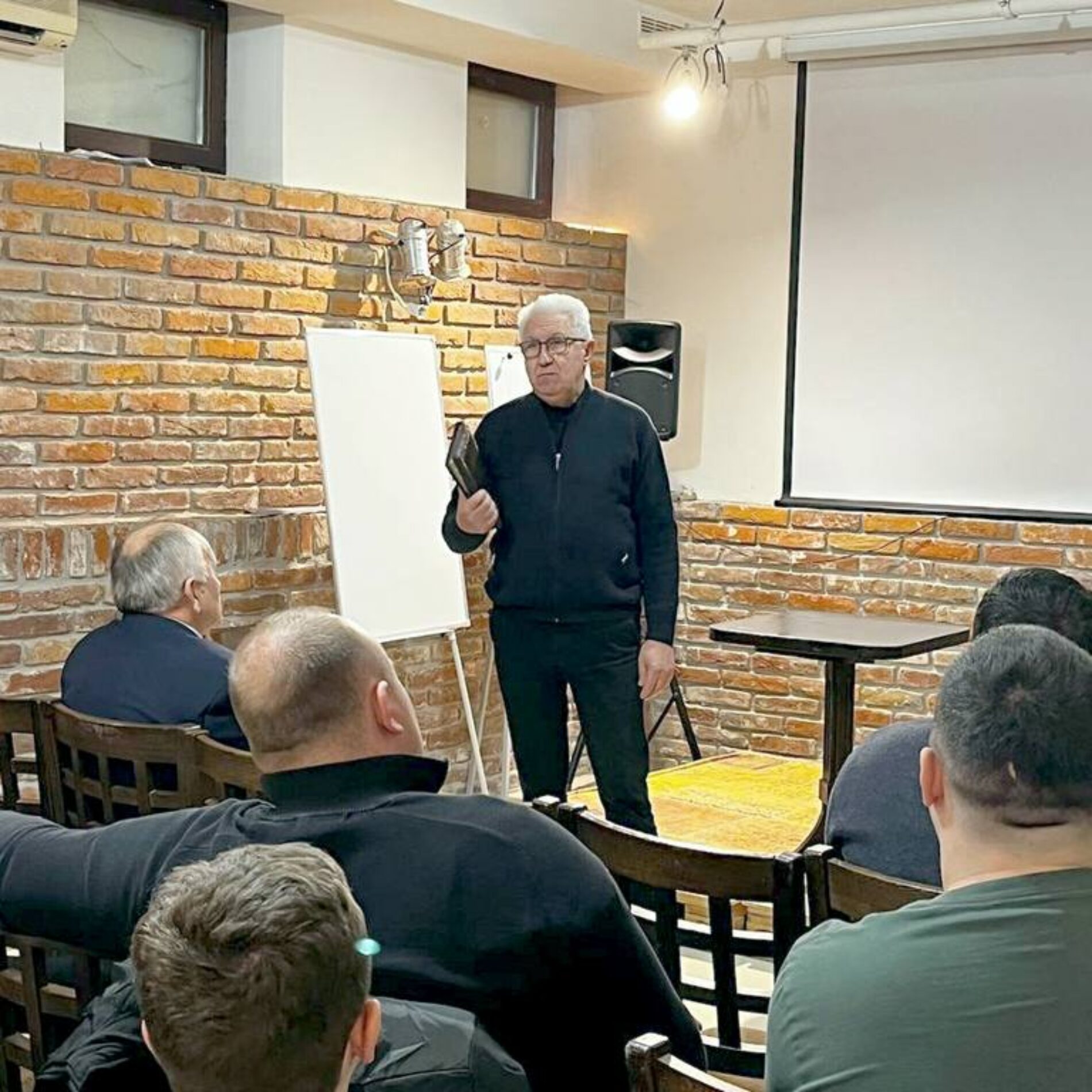 Молодіжні лідери церков Львівщини під час ретриту вчилися як зростати в часи кризи