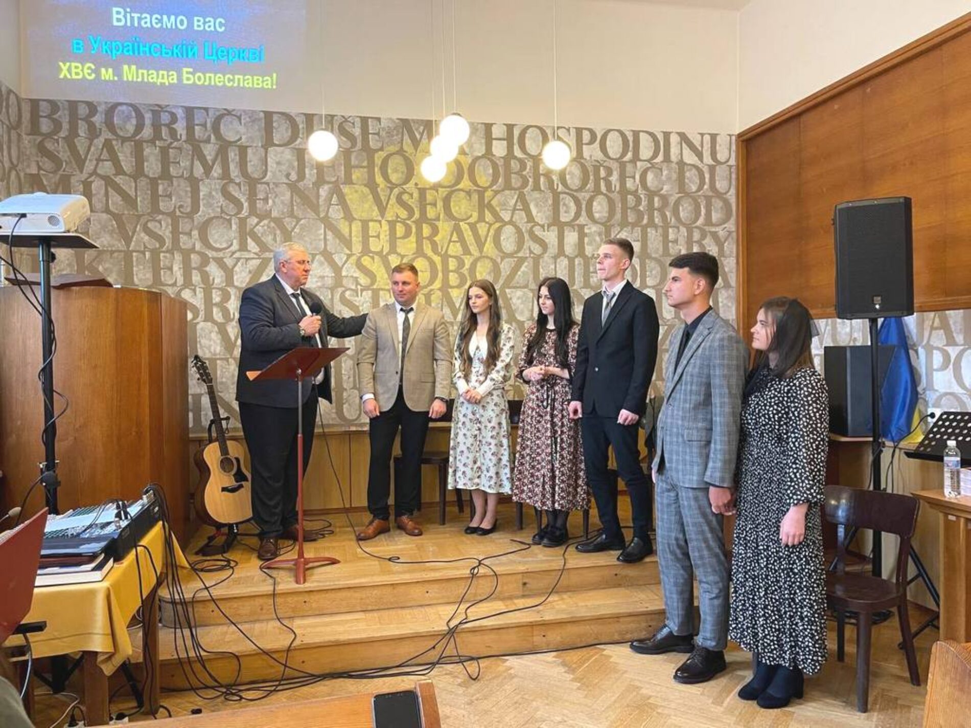 У чеському місті Млада Болеслав рукопоклали команду служителів