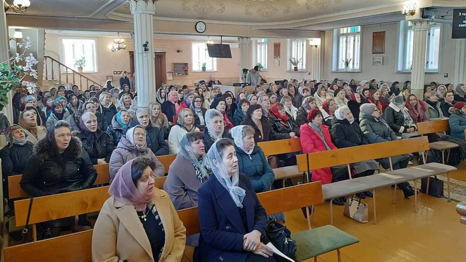 Коли немає надії на Бога, серце наповняє зневіра – у Тернополі сестри провели конференцію надії