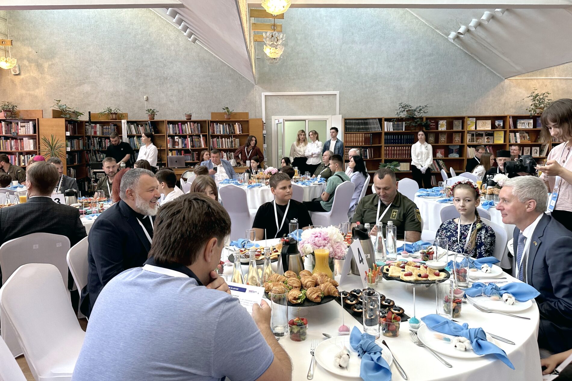 «Дитяча молитва по-особливому відгукується в серці Божому» – Анатолій Козачок  (ВІДЕО)