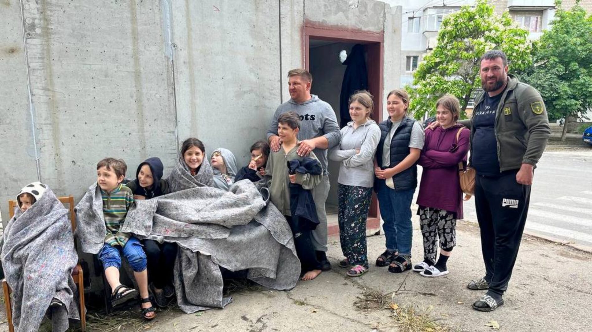 «Коли вивозили дітей з Олешок, над головами літав російський дрон з гранатою, але Бог зберіг» – капелан Богдан Гнатів