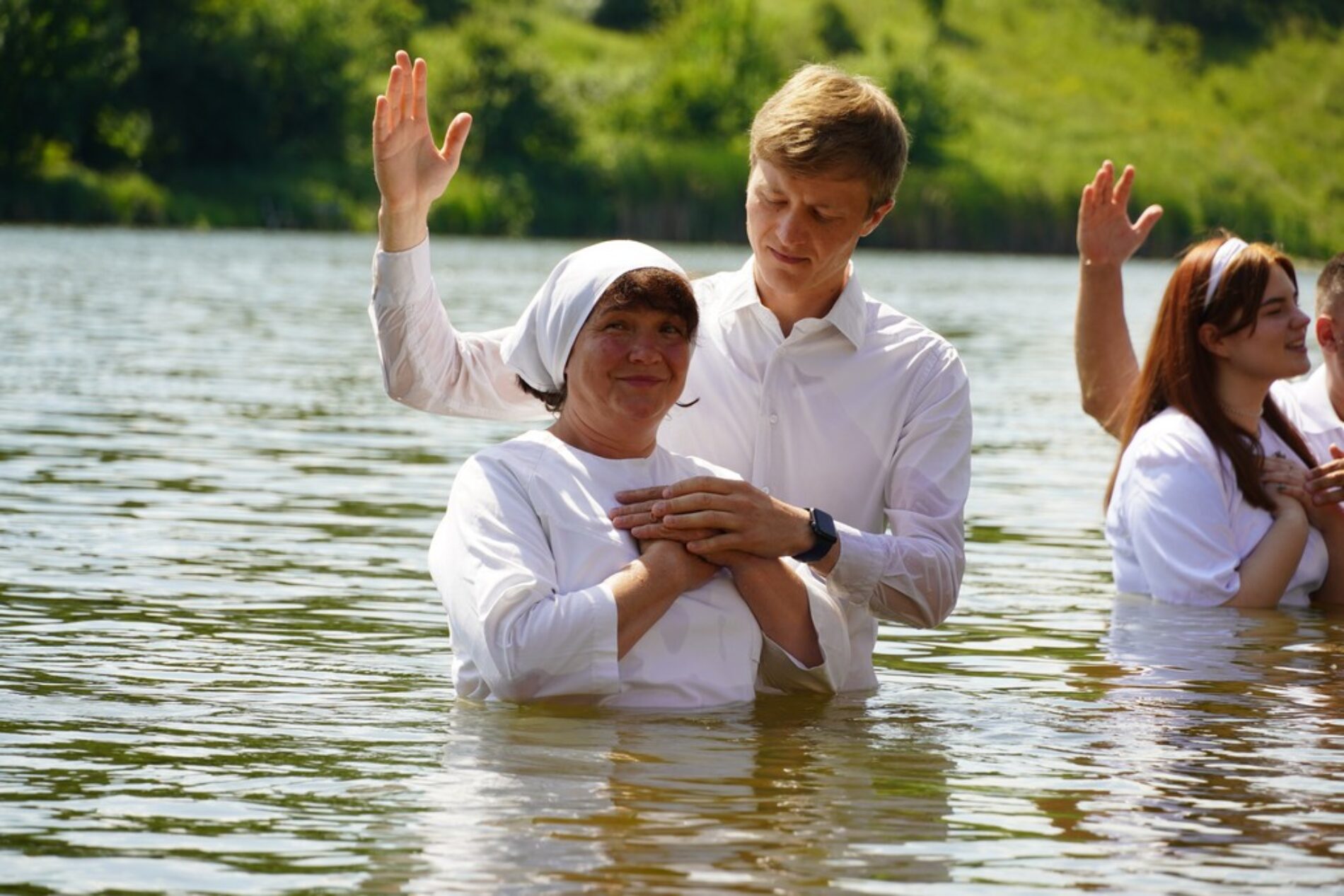 Церкви Києва провели спільне водне хрещення у відкритій водоймі (ФОТО)