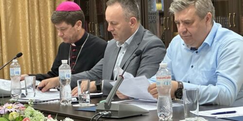 Серед гуркоту війни маємо посилити голос Церкви: ВРЦіРО обговорила виклики та загрози на своєму засіданні 18 липня 2023р.
