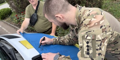 Пастор із Київщини віддав власний бус задля перемоги
