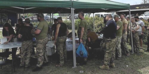 Трохи добра і Божої любові серед зла – віряни з міста Сміла Черкаської області служать людям на Донеччині