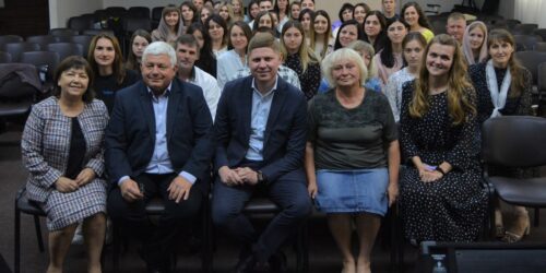 На Хмельниччині провели конференцію для дитячих служителів