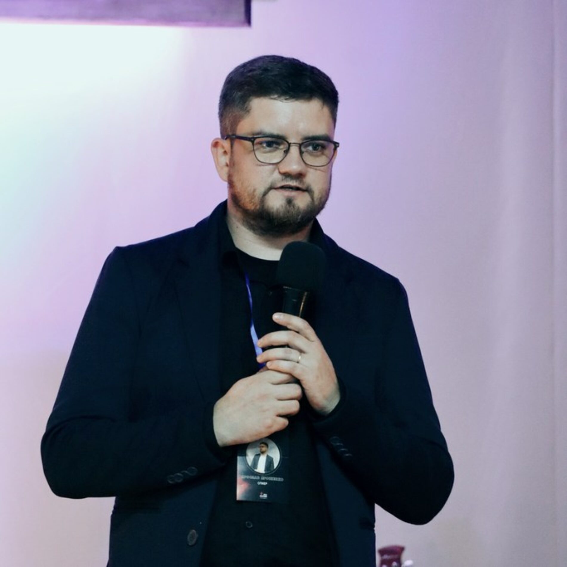 «Як горіти та не згорати» – тему професійного вигорання вивчали учасники молодіжної конференції в Кропивницькому