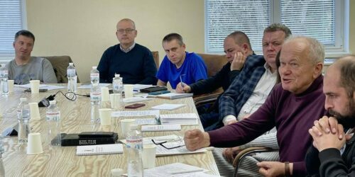 Юристи та капелани УЦХВЄ провели спільну нараду в Києві