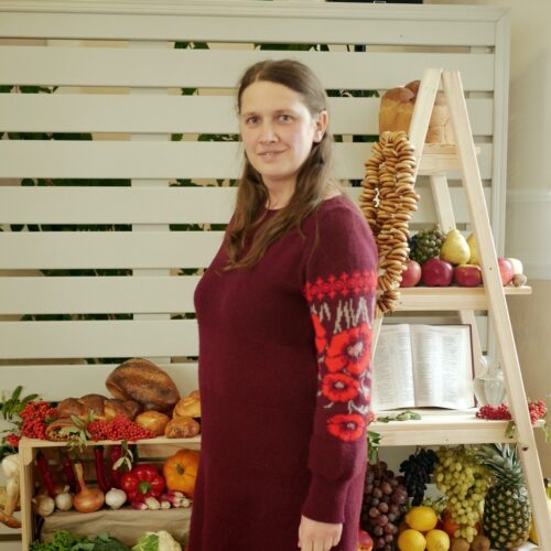 «Я повірила в Бога завдяки науковому посібнику УБТ» – Оксана Василів (конкурс «Моє Різдво»)