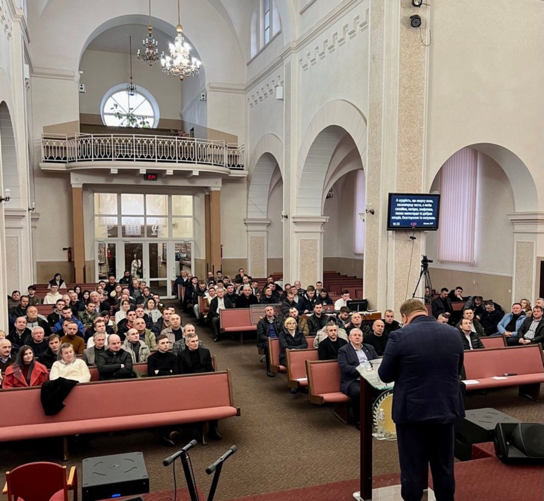 На Івано-Франківщині церкви багато працюють задля перемоги