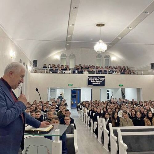 Почесний єпископ Михайло Паночко послужив у Вараші