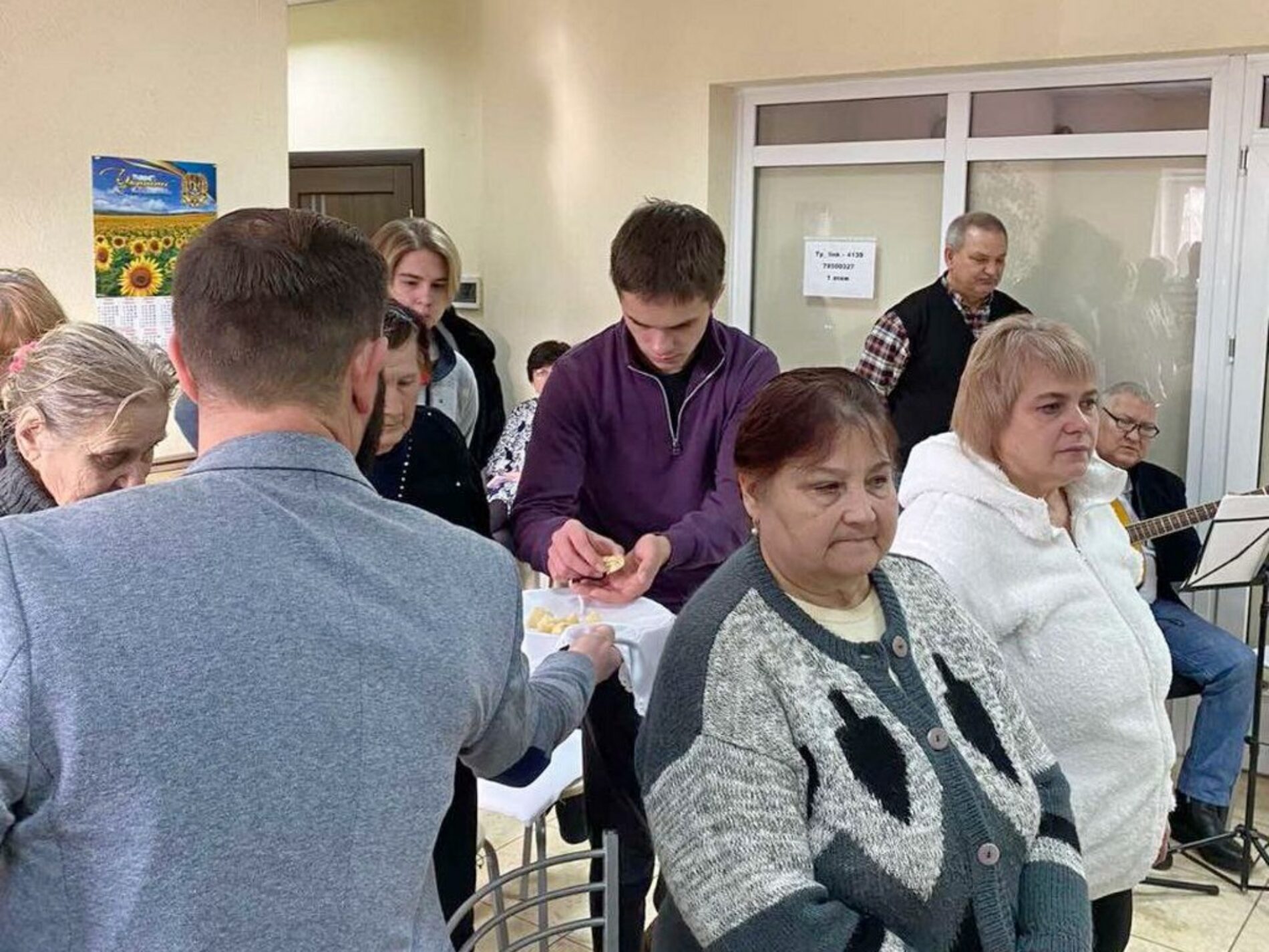 Церкви прифронтових міст Донеччини здійснили виїзне водне хрещення  