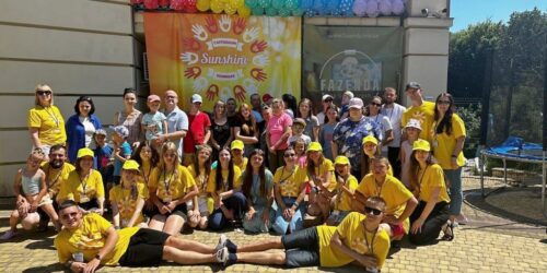 Відвідування клубу Sunshine врятувало батьків «сонячної дитини» від розлучення