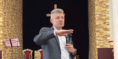 Лідерський семінар з вивчення принципів зростання церкви відбувся у Києві