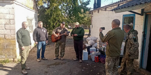 П’ятеро капеланів з Першої церкви ХВЄ Тернополя служать військовим на фронті