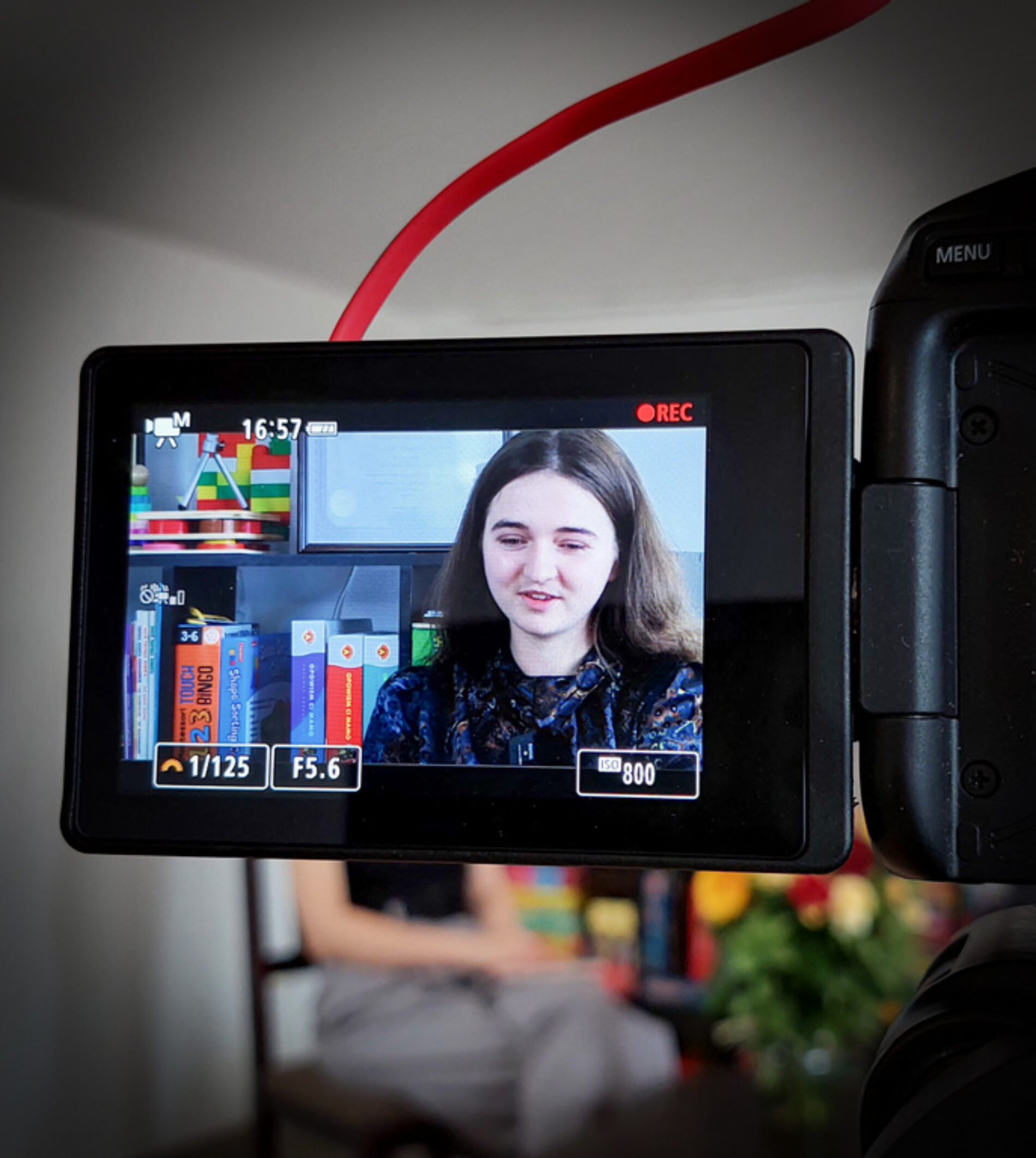 «У Бога є достатньо сили, щоб здійснити мрію твого серця»: 22-річна Зоряна Свідніцька з Тернопільщини заснувала центр для дітей з аутизмом