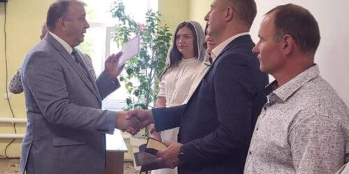 Церква у Лозуватці на Дніпропетровщині відзначила 30 років з нагоди відкриття Дому молитви