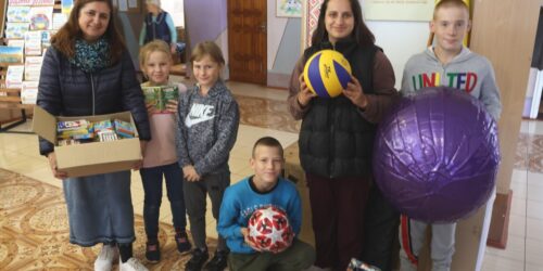 Віряни черкаської церкви подарували вихованцям Вільшанської школи-інтернату басейн та спортінвентар