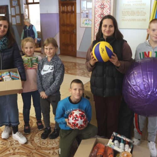 Віряни черкаської церкви подарували вихованцям Вільшанської школи-інтернату басейн та спортінвентар