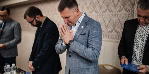 На Полтавщині пройшов молитовний сніданок за участю духовенства, депутатів, військових та гостей із закордону