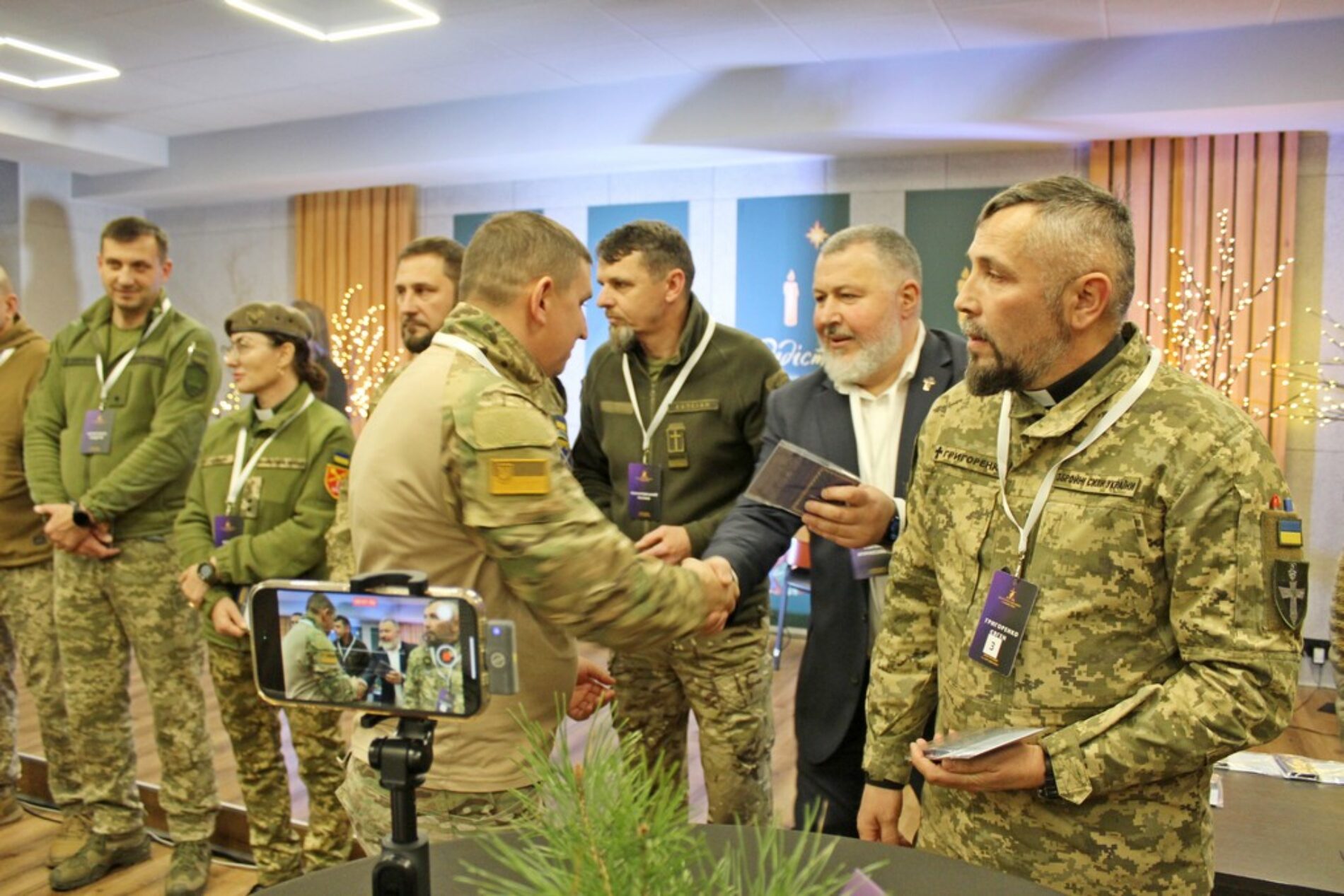 Капеланів та волонтерів братерства нагородили «За відмінну службу»
