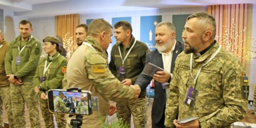 Капеланів та волонтерів братерства нагородили «За відмінну службу»