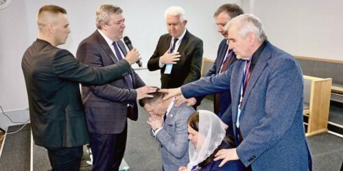 Михайла Романа, старшого пресвітера Полтавського обласного об’єднання УЦХВЄ, рукопоклали в сан єпископа