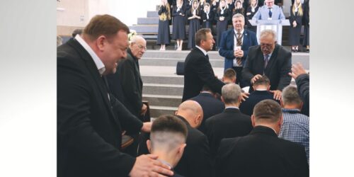 «Служіння пастора — честь, відповідальність, благословення» — тема чергового номера журналу «Благовісник»