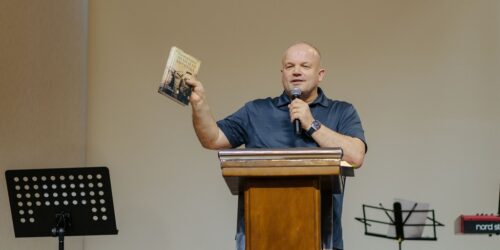 «Випробувані і знайдені вірними»: відбулася презентація книги про родину Озеруг і їхню духовну спадщину
