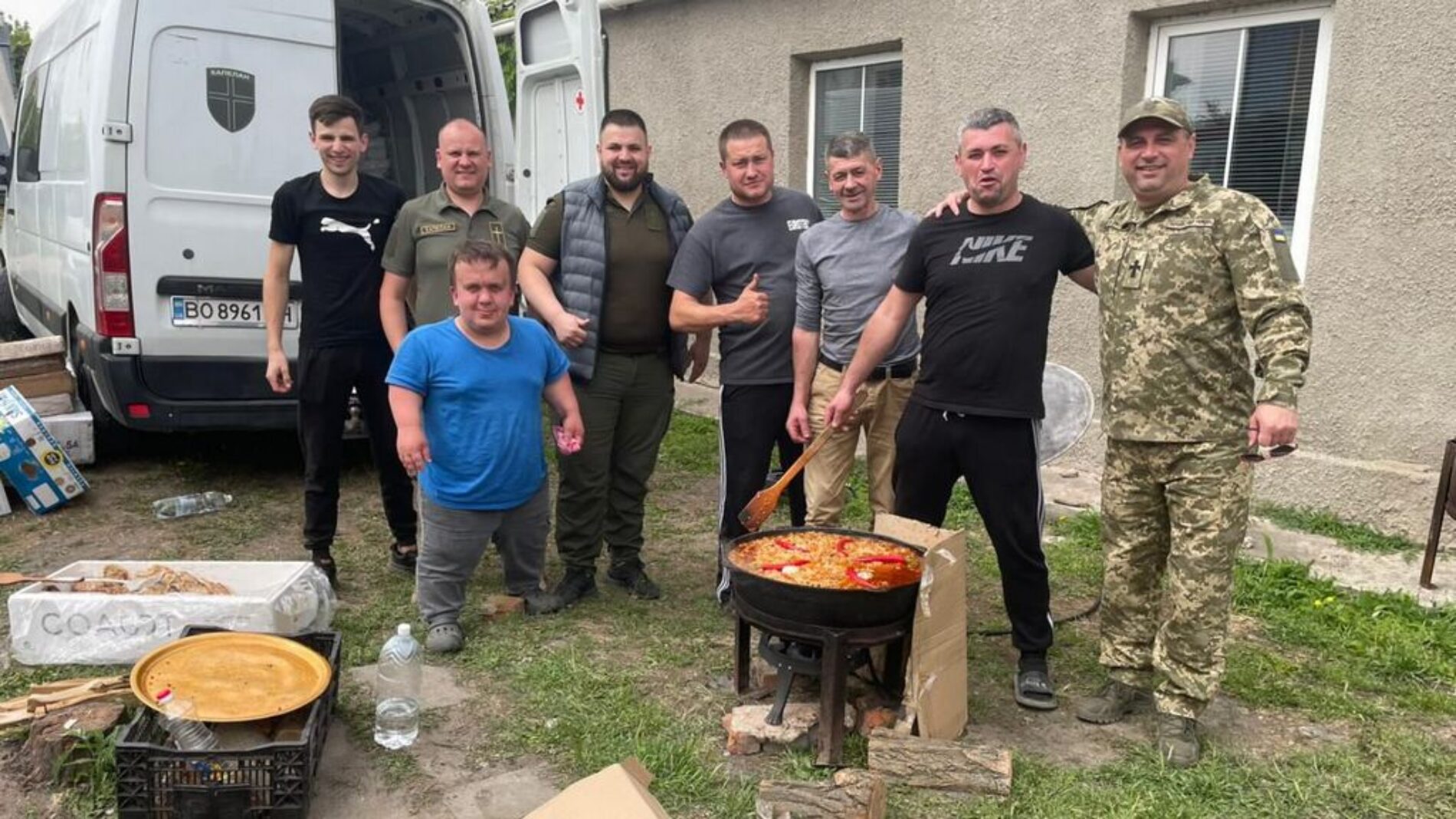 Капелани-добровольці з Бродів служать військовим на Запорізькому напрямку