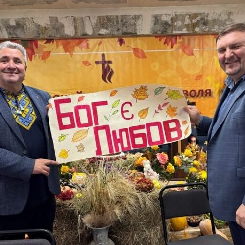 Там, де лунають вибухи, звучить подяка: як Бог відроджує Харківщину