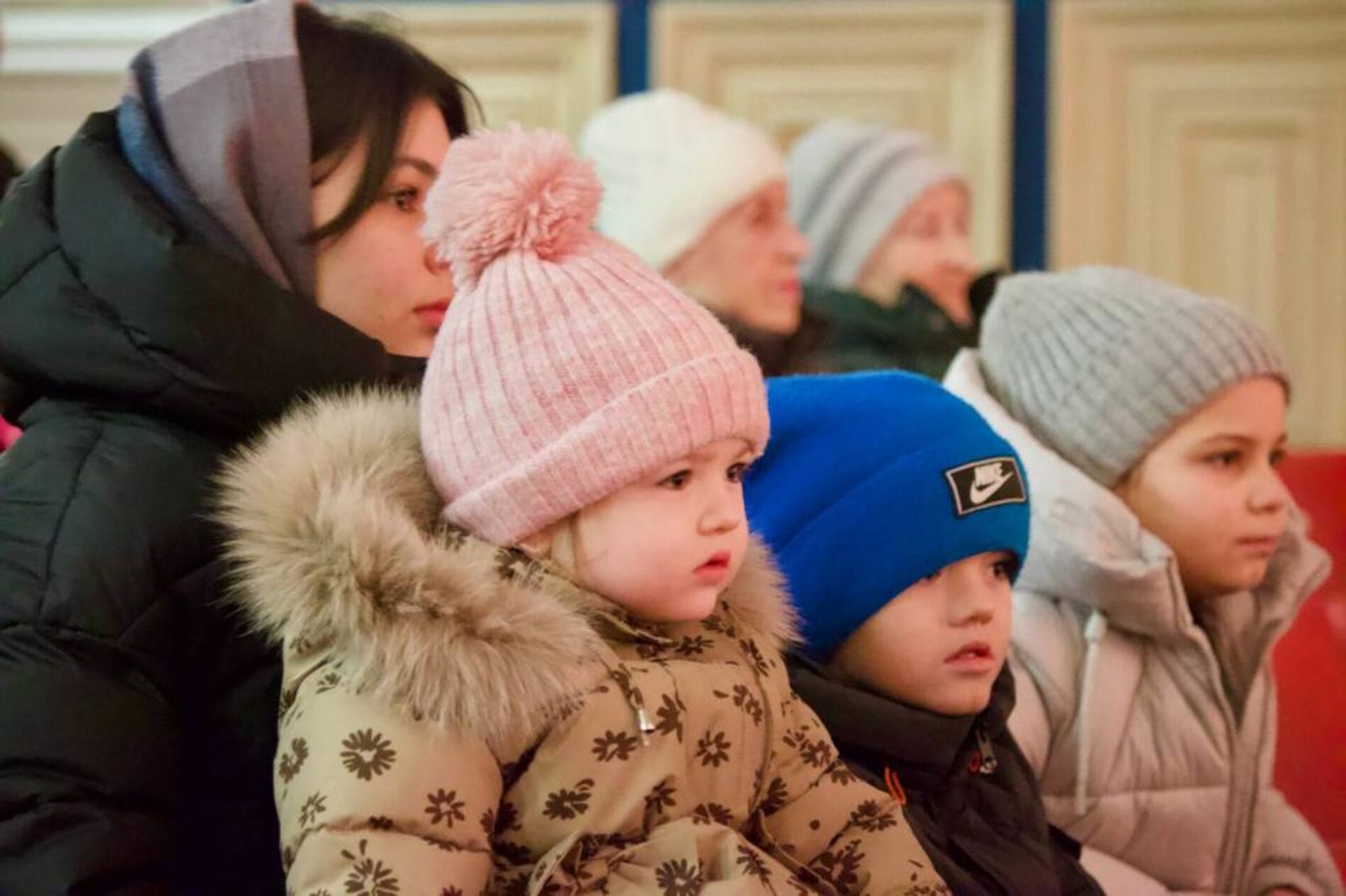 Сімнадцять різдвяних заходів у семи областях провела християнська молодь за ініціативою фонду «Нові вершини»
