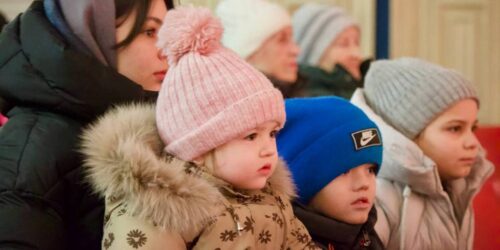 Сімнадцять різдвяних заходів у семи областях провела християнська молодь за ініціативою фонду «Нові вершини»