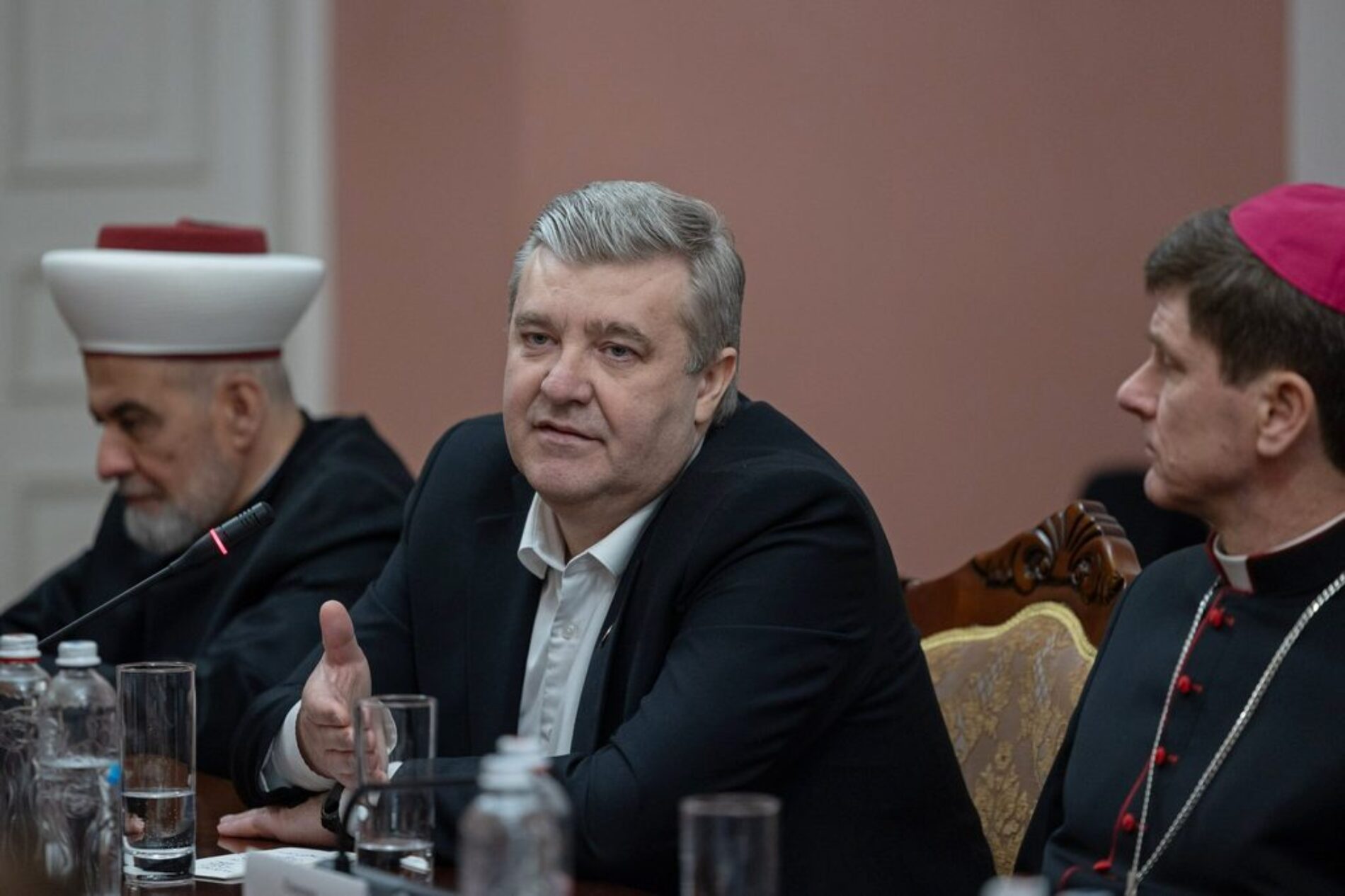 «Церкви готові підтримувати українців у подоланні травм» – Анатолій Козачок на зустрічі Володимира Зеленського з представниками ВРЦіРО