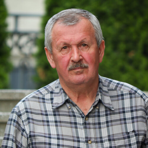 «Ти ще будеш проповідувати!» — свідчення про те, як 10 років батьківської молитви вирвали сина з бунтарства