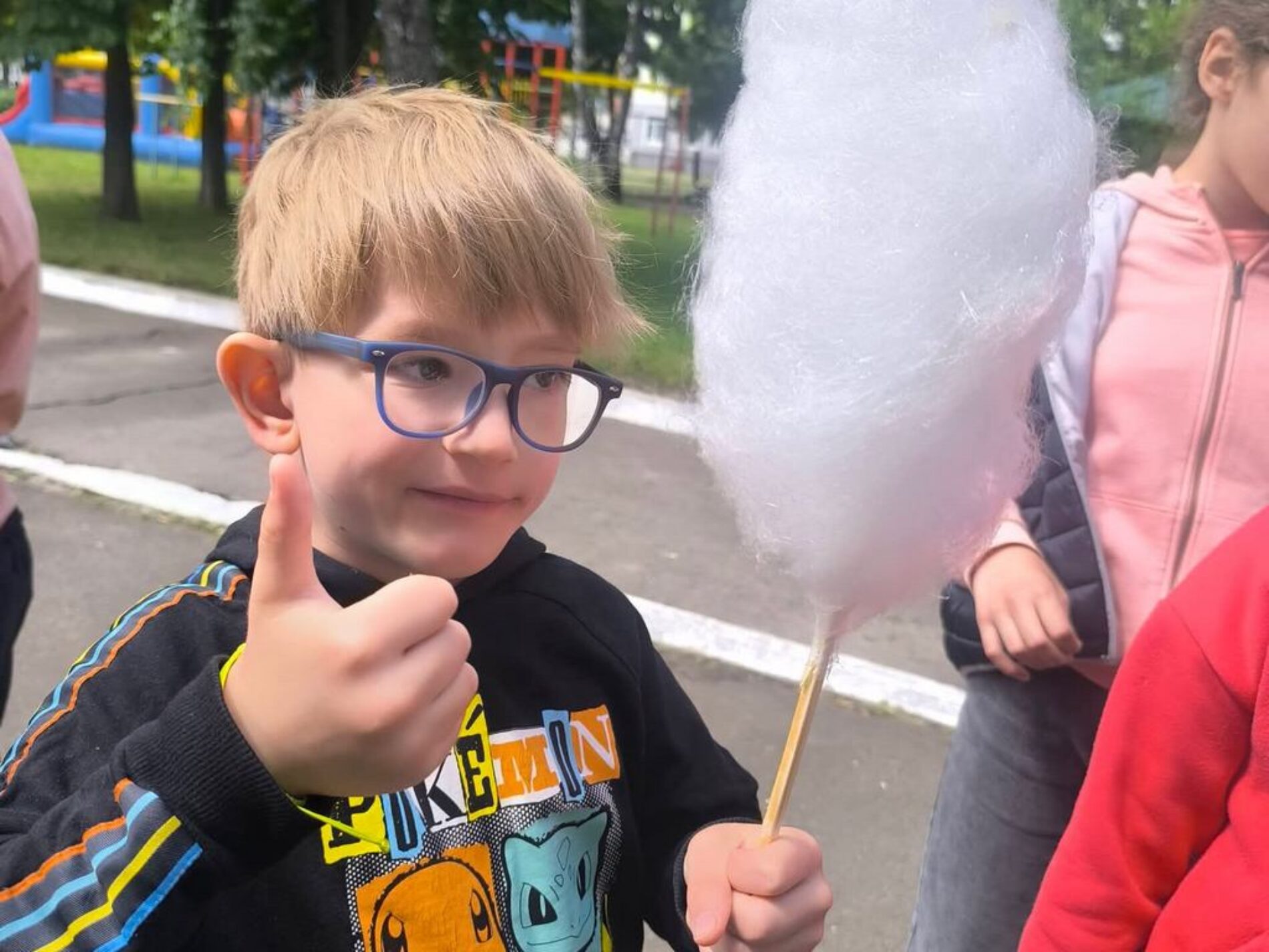 «День щастя» для діток з порушеннями зору подарувала християнська молодь на Черкащині