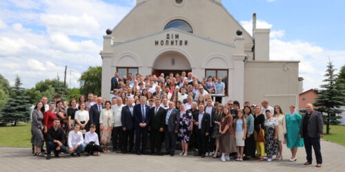 Сто років вірності Богу: церква «Вефіль» в Острозі відзначила ювілей