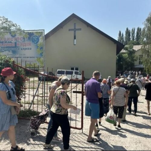 Бог часто приходить у простих речах — у сердечному теплі та їжі: про служіння запорізької церкви «Христос – єдина надія»