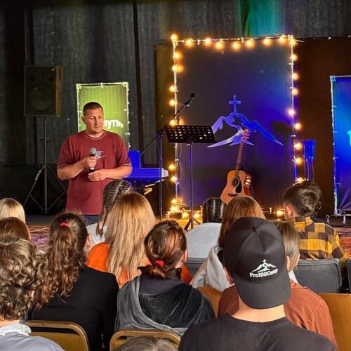 Pro100 Camp – табір для молоді з запорізьких церков провели у горах
