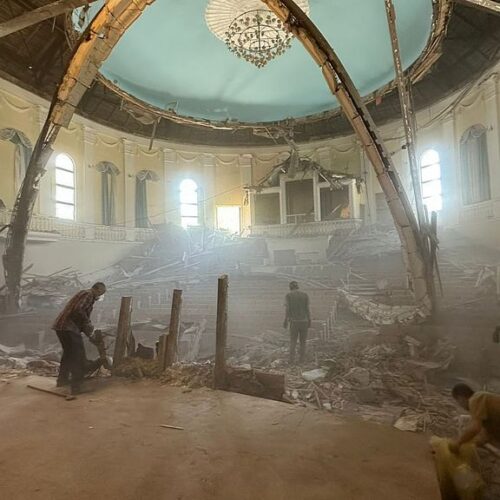 «Ми залишаємося служити» – історичний Дім молитви у Краматорську постраждав від авіаудару