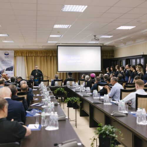 16 мільйонів примірників Біблії і тисячі змінених життів: Українське Біблійне Товариство 35 років служіння